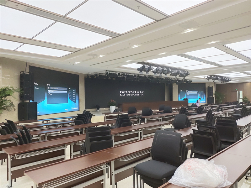多职能室舞台1 多职能室舞台1